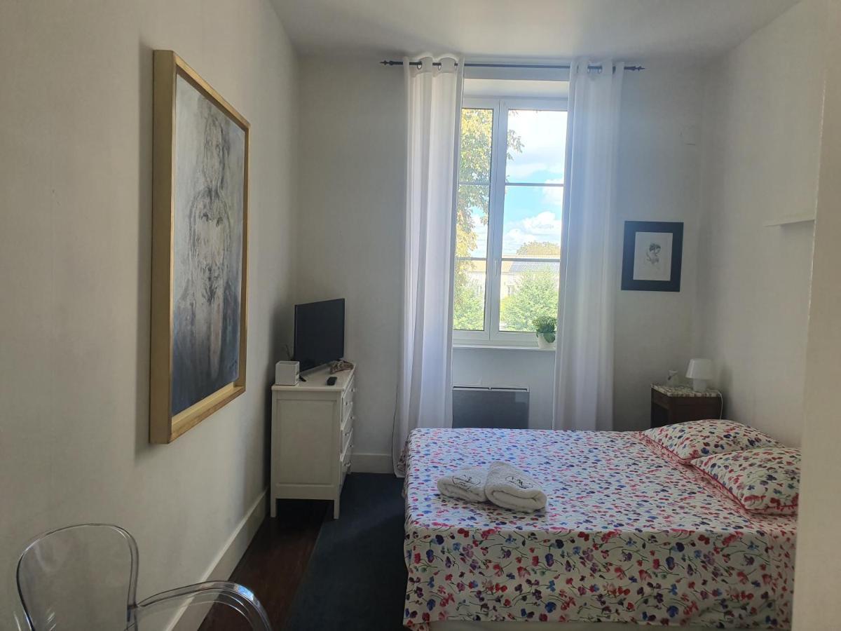 Maison Laurenza 2 Chambres D'Hotes Saint-Jean-de-Liversay Ngoại thất bức ảnh