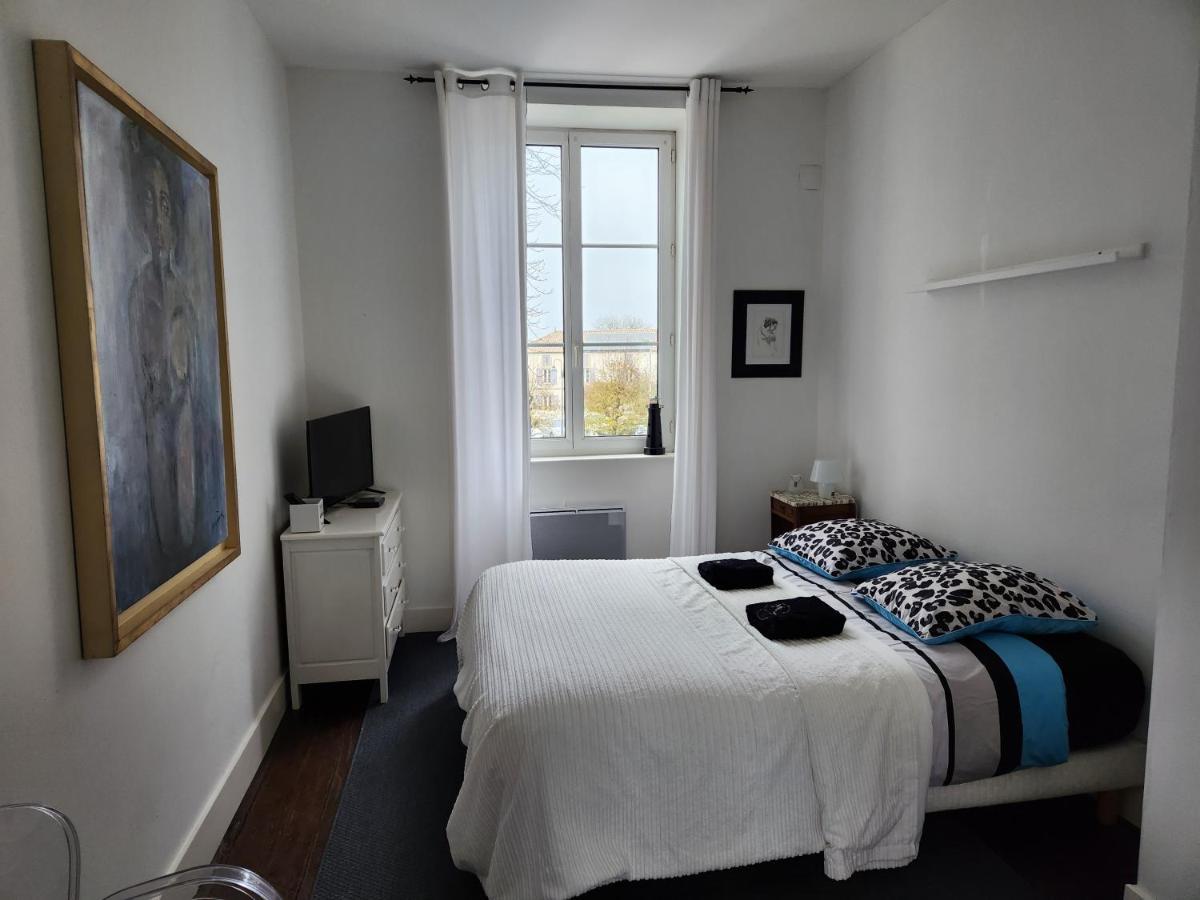 Maison Laurenza 2 Chambres D'Hotes Saint-Jean-de-Liversay Ngoại thất bức ảnh